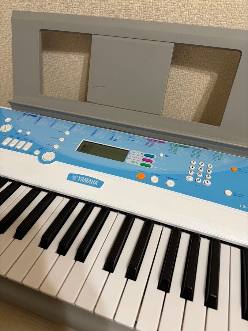 Yamaha EZ-220 61鍵盤キーボード