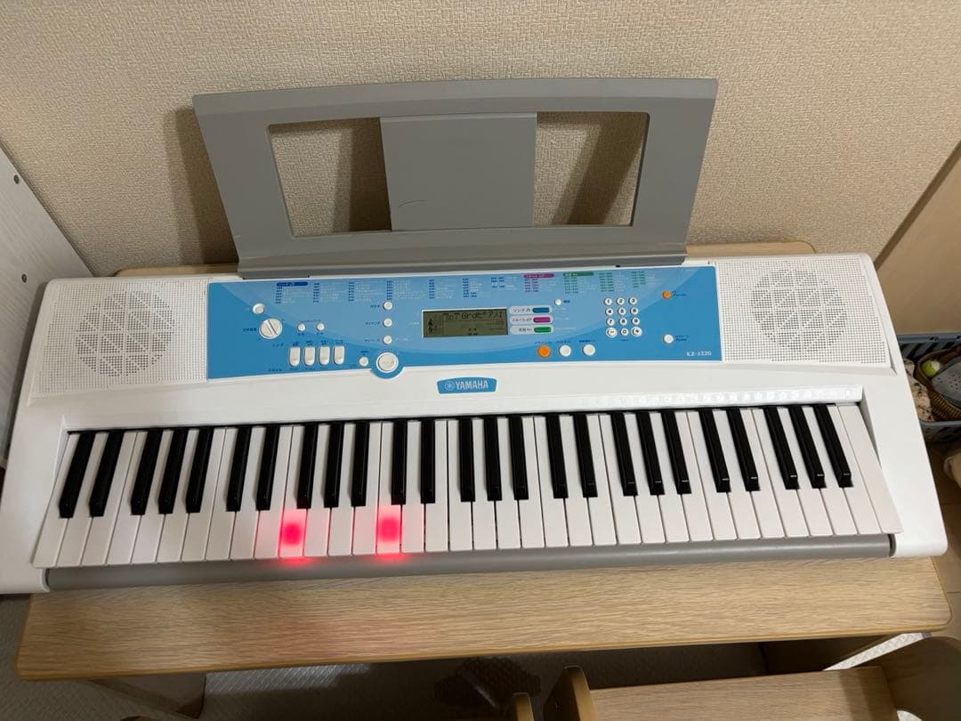 Yamaha EZ-220 61鍵盤キーボード