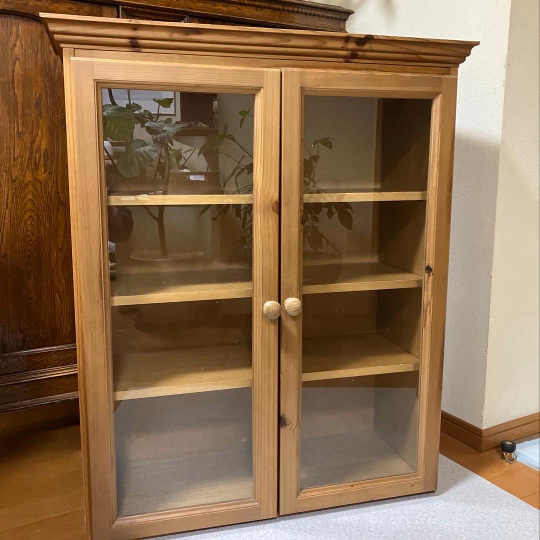 パイン　キャビネット　ガラス棚