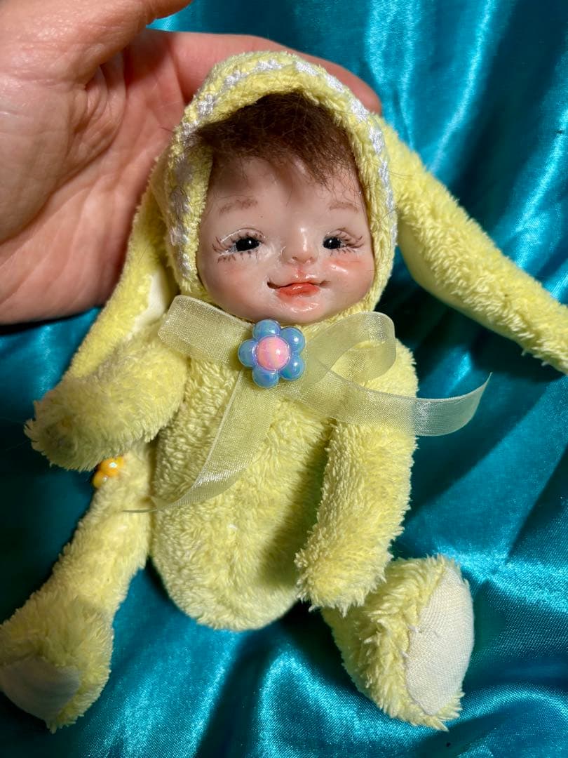ハンドメイド　樹脂粘土ベビー　イエローロップイヤーの子　OOAK 創作人形