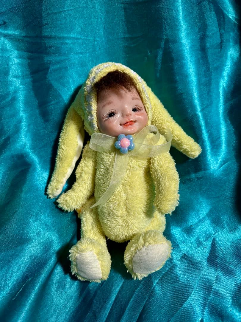 ハンドメイド　樹脂粘土ベビー　イエローロップイヤーの子　OOAK 創作人形