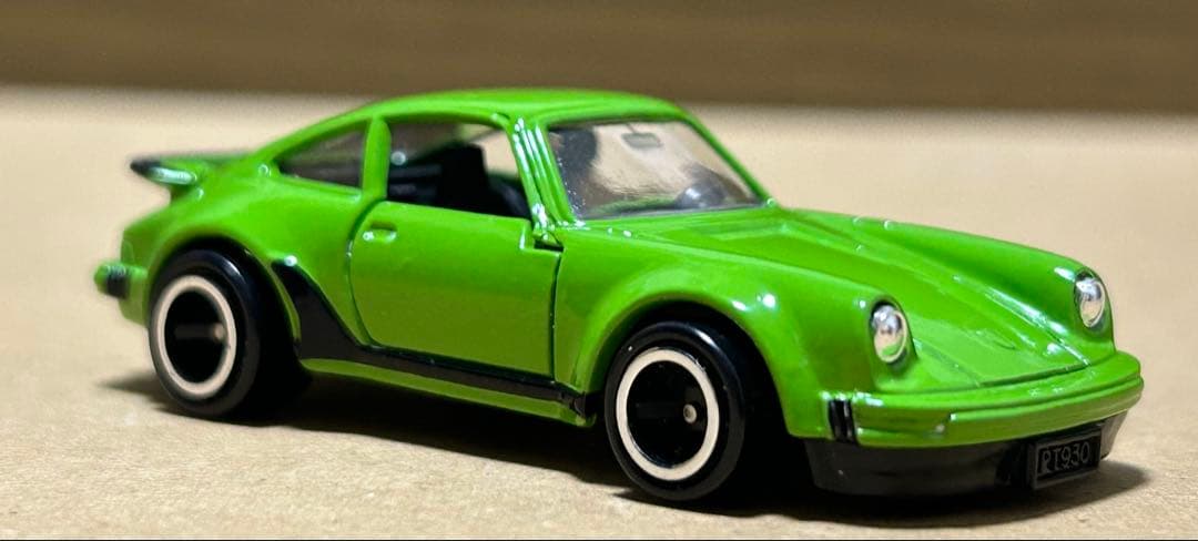 日本製 トミカ ポルシェ930ターボ グリーン