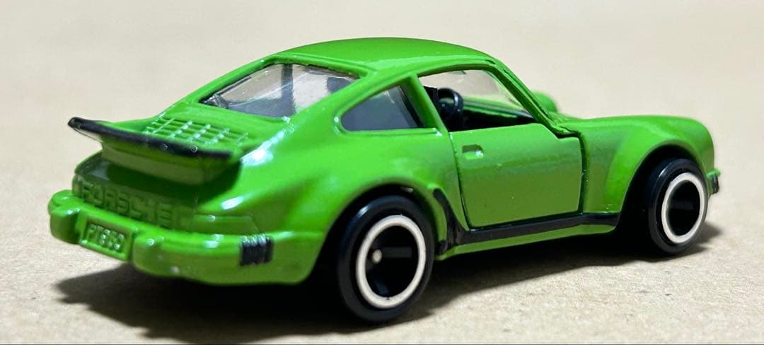 日本製 トミカ ポルシェ930ターボ グリーン