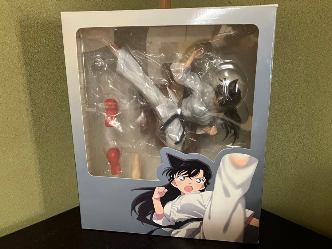 名探偵コナン　毛利蘭　高さ28cm 海外フィギュア