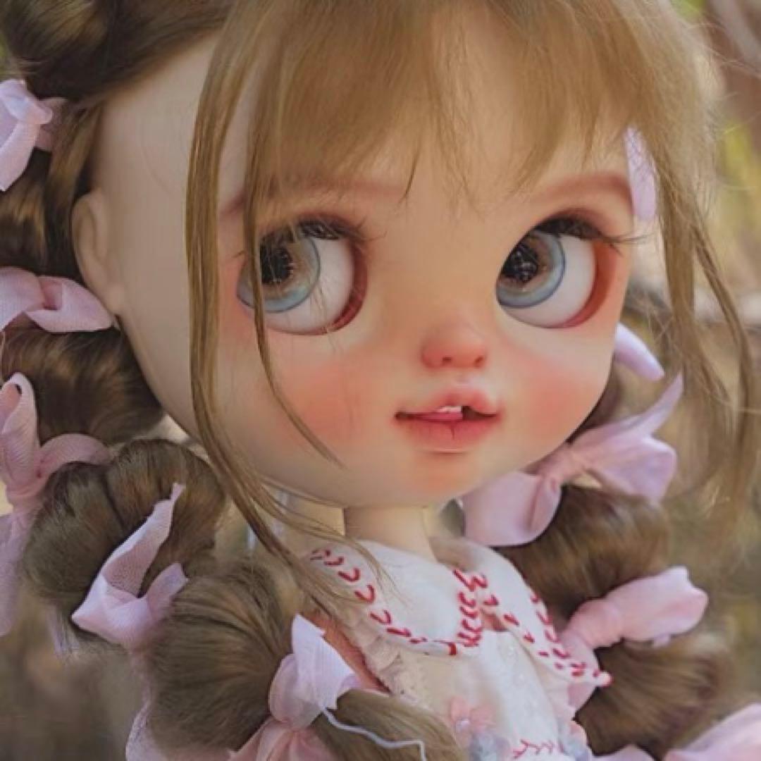 カスタムブライス 海外作家様 かわいい 人形 笑顔 リボンちゃん