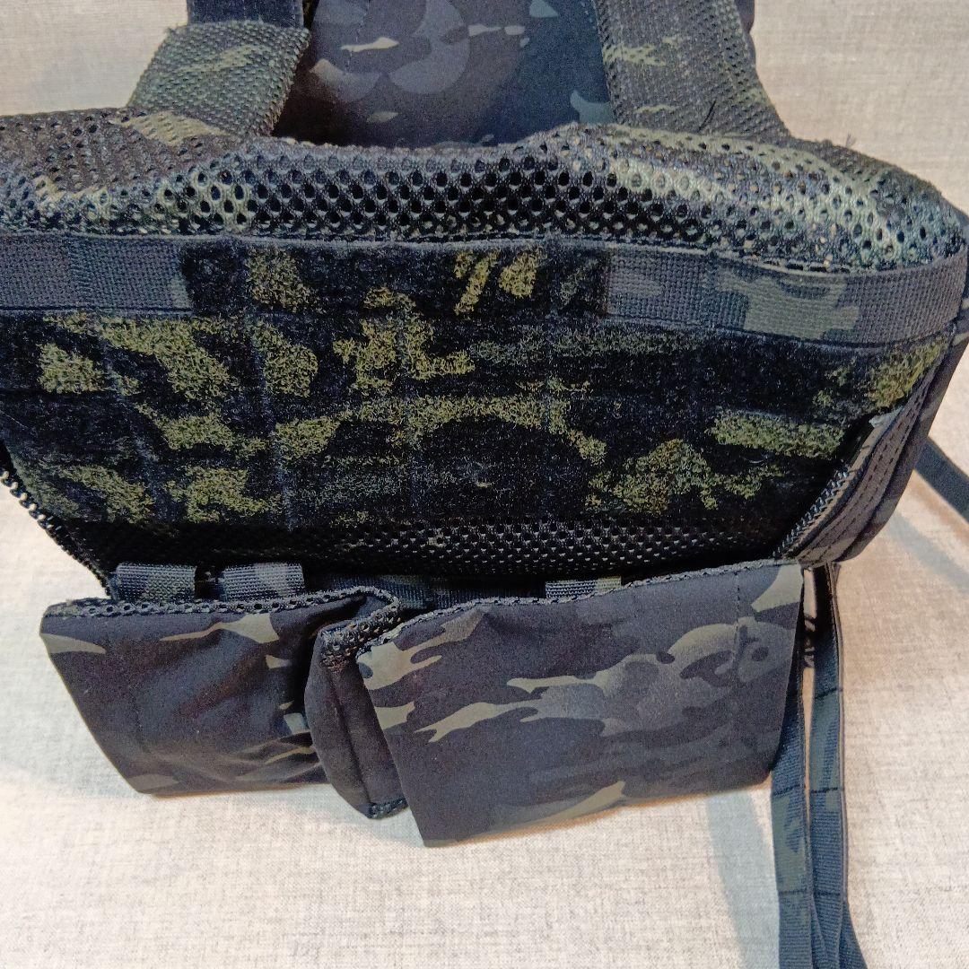 迷彩タクティカルベスト　サバゲー用　　即発送