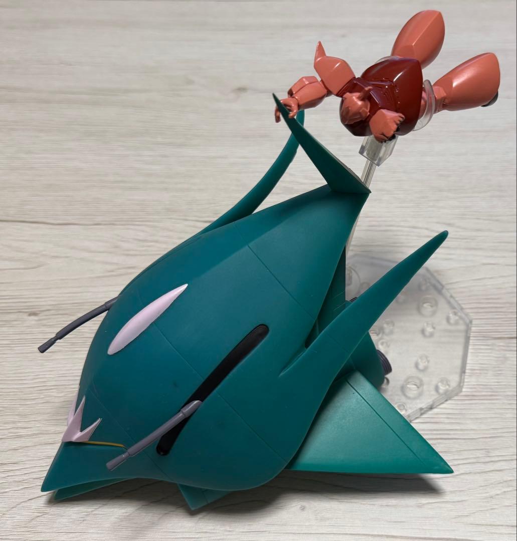 ハ*ウ様 激レア【とんがり帽子（MAN-08ララァ専用モビルアーマーエルメス）】