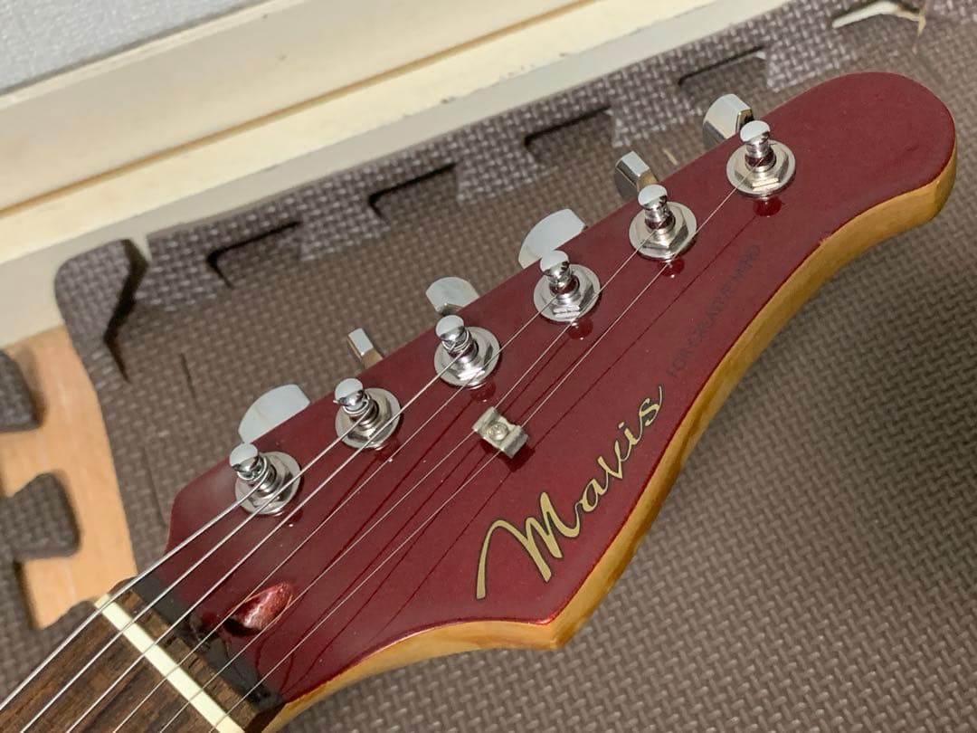Mavis メイビス ストラトキャスター タイプ エレキギター ワインレッド