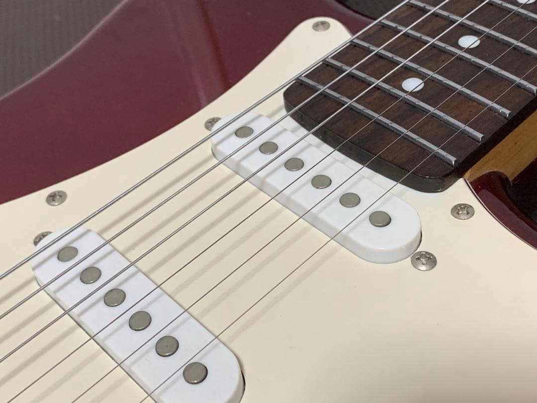 Mavis メイビス ストラトキャスター タイプ エレキギター ワインレッド