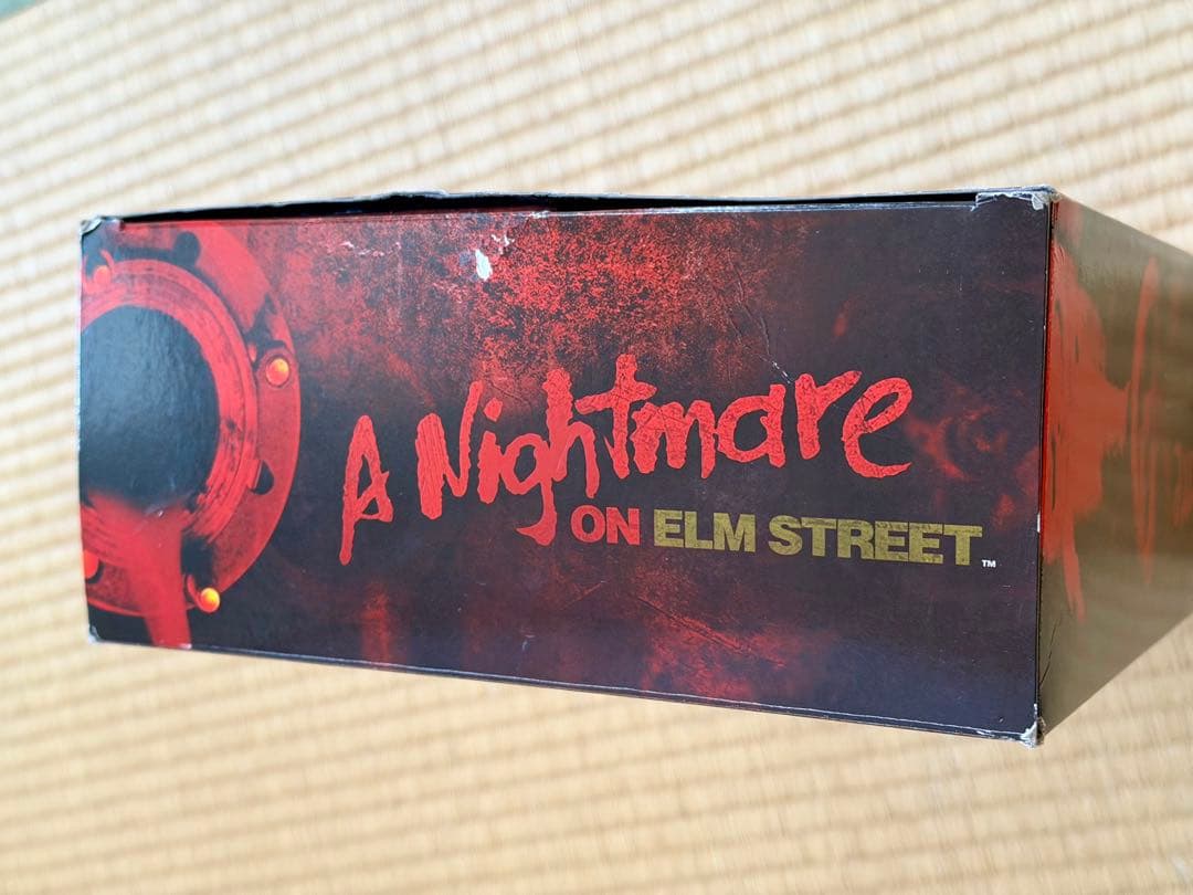 エルム街の悪夢　フレディ　グローブ