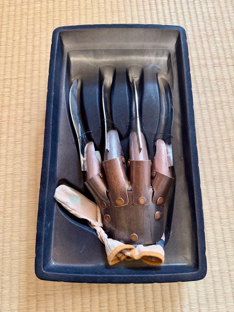 エルム街の悪夢　フレディ　グローブ