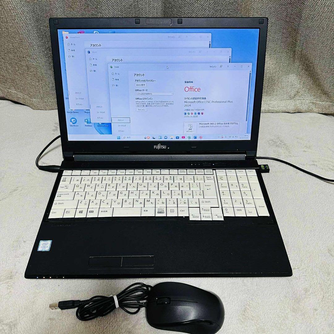 S157 富士通ノートパソコンi5高速SSDサクサク動くWin11オフィス付き