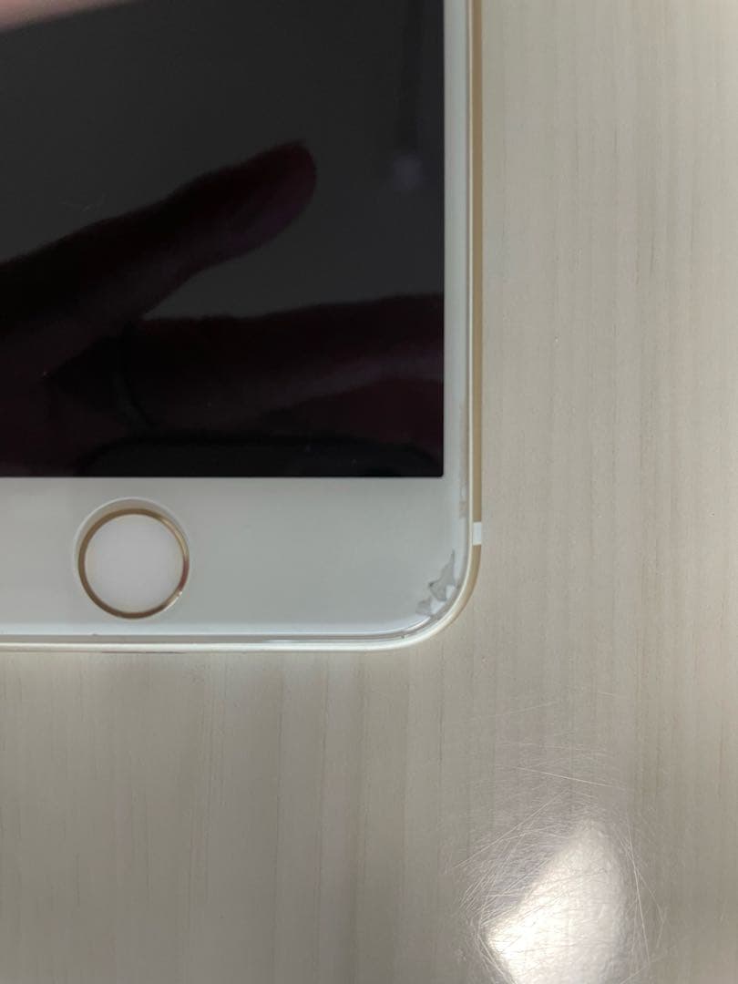 Apple iPhone7 ゴールド　128GB