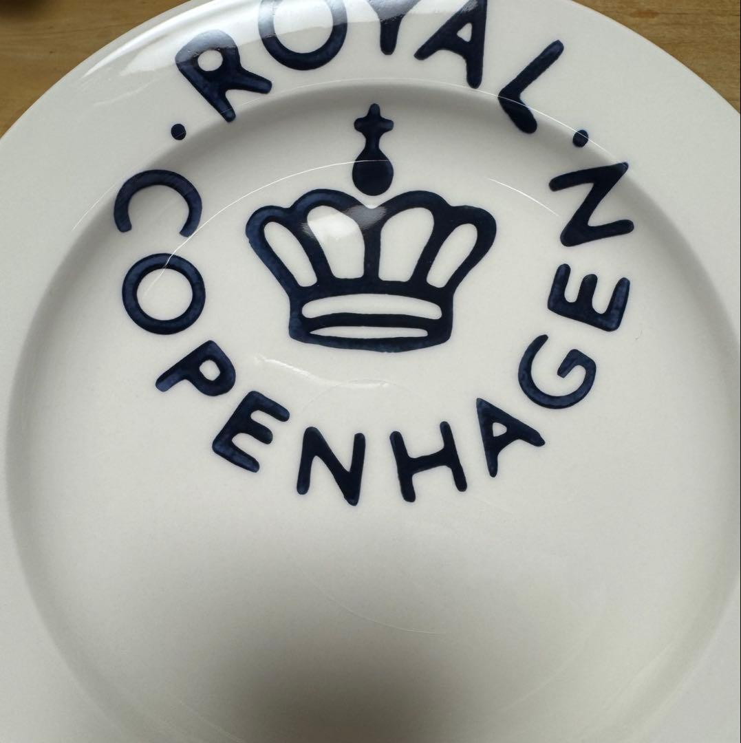 ロイヤルコペンハーゲン ニューシグネチャー 21cm皿 ネイビー 4枚 貫入あり