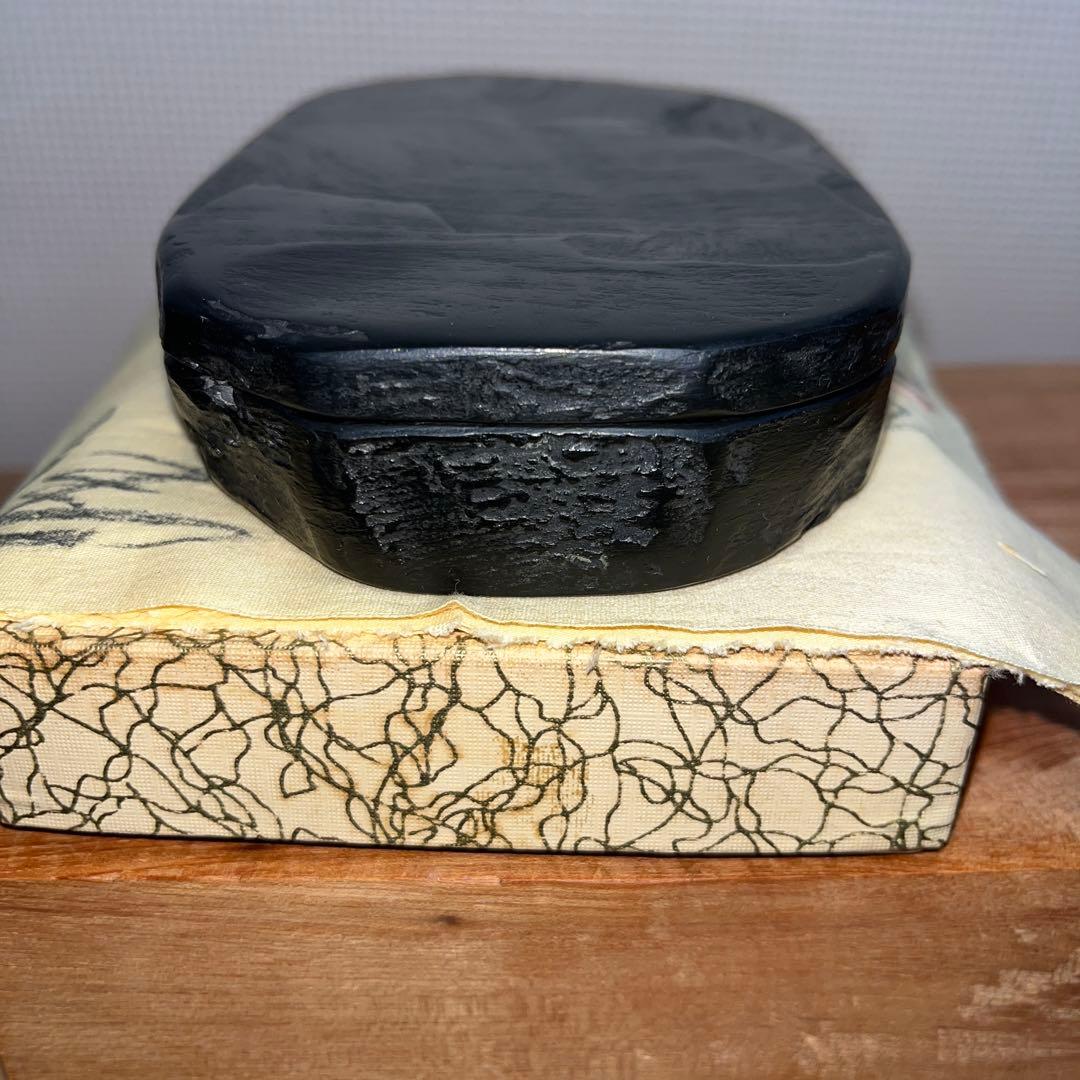 ⭕️石蓋付き天然硯　名工　雨宮峯硯　五三寸大　墨持ち良し　使い良い