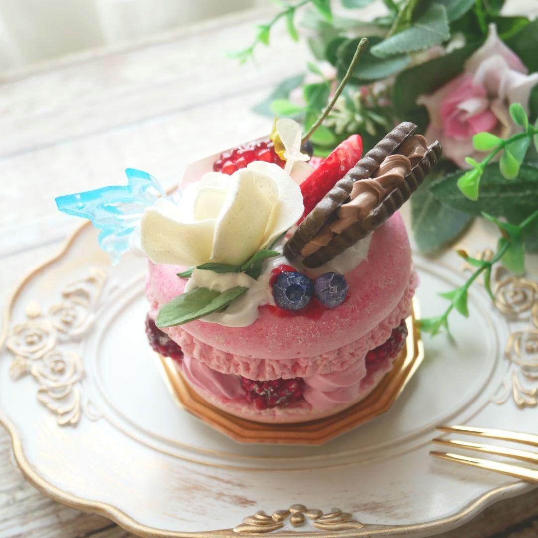 ◆フェイクスイーツ◆ホワイトローズ＆ベリーの♡マカロン＊リスケーキ◆リアルサイズ