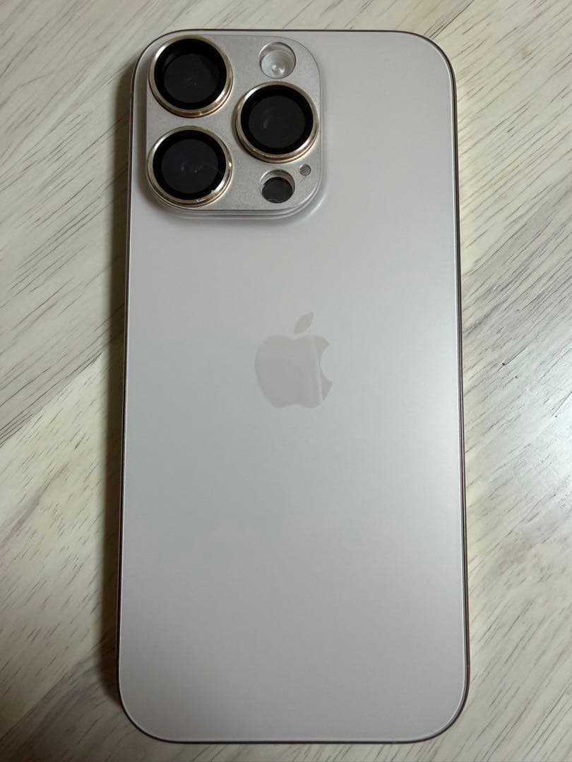 Apple iPhone 16 Pro 256GB ナチュラルチタニウム 本体