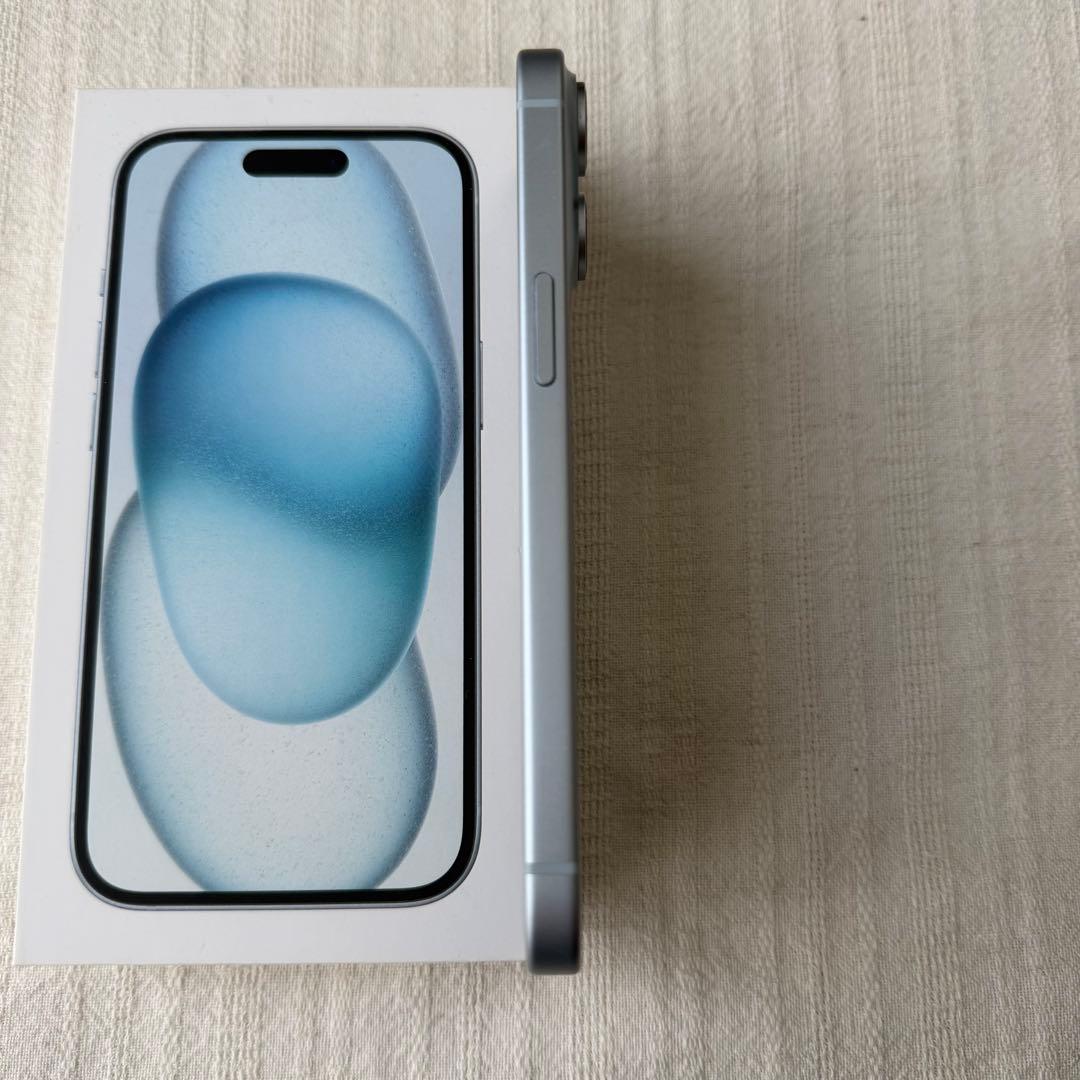 美品 Apple iPhone15 本体 ブルー 128GB