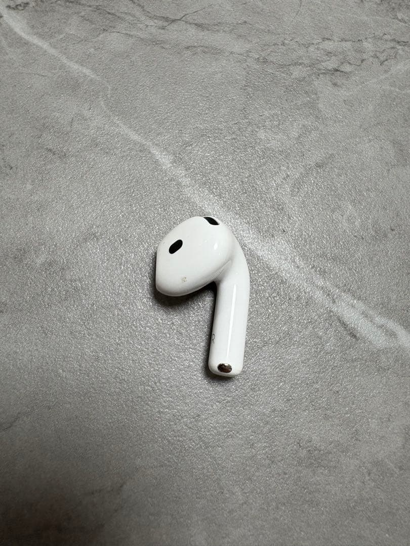 Airpods 第4世代　ノイズキャンセリング無し　右耳のみ