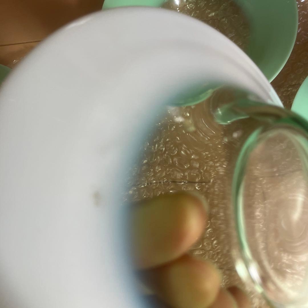 グリーンと白のガラスの器5つセット