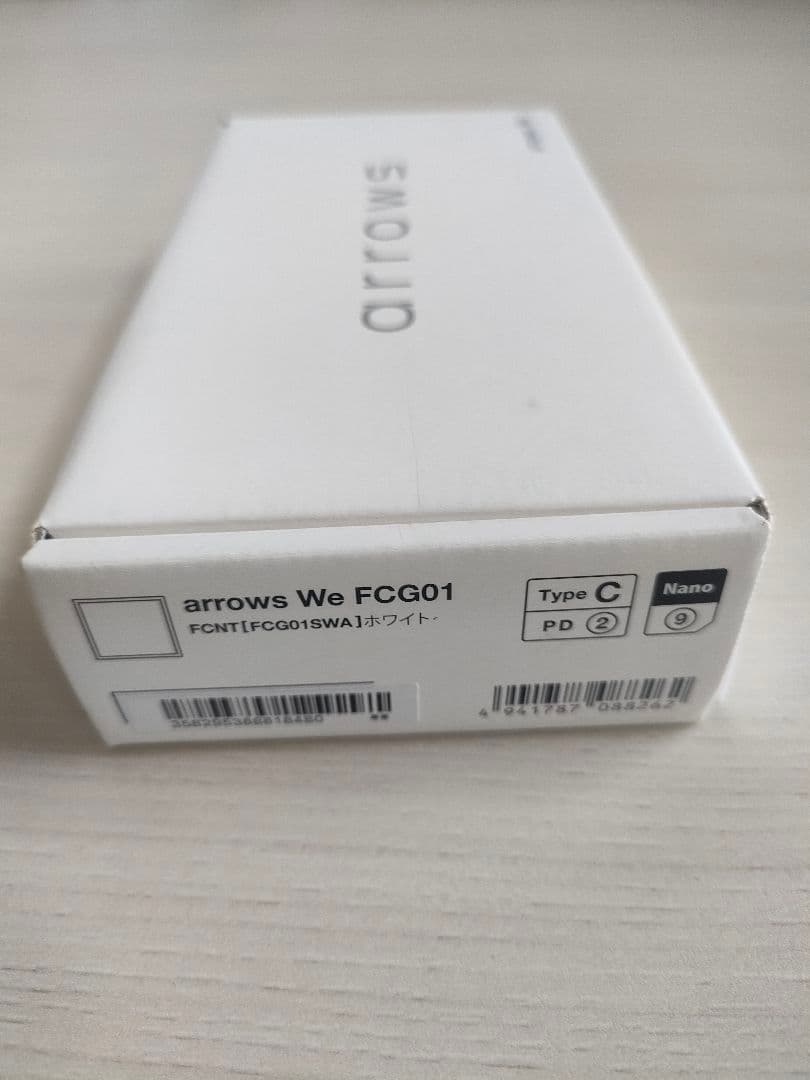arrows We FCG01 ホワイト箱、取説付 64GB