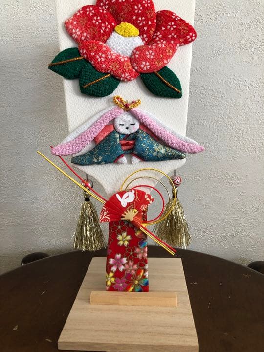 羽子板飾り　うさぎ　椿　押し絵　ちりめん細工