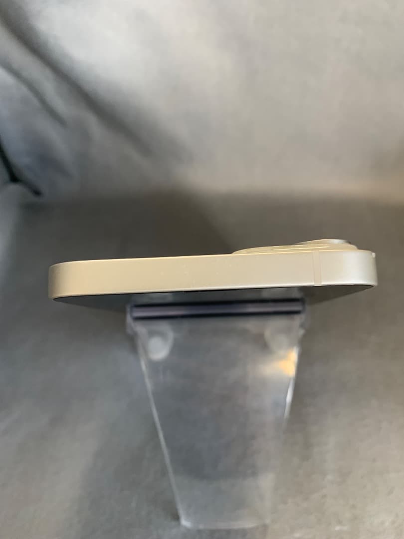中古品　国内版　SIMフリー　iPhone14 Plus 256GB