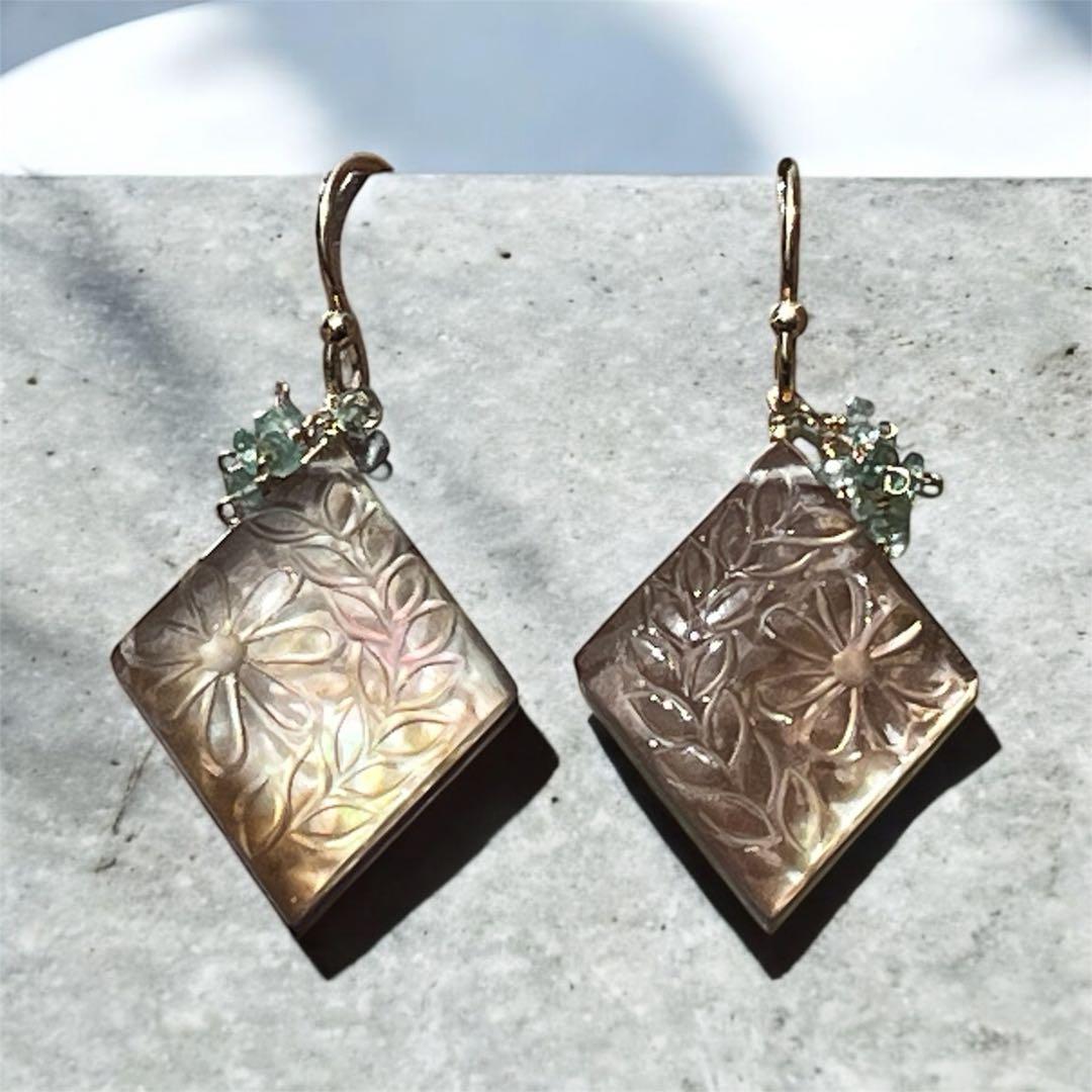 ブラウンマザオパ×水晶のタブレットピアス