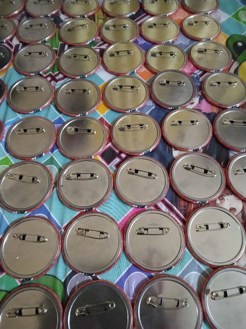 値下げしました！ゆあんくん　缶バ　77個