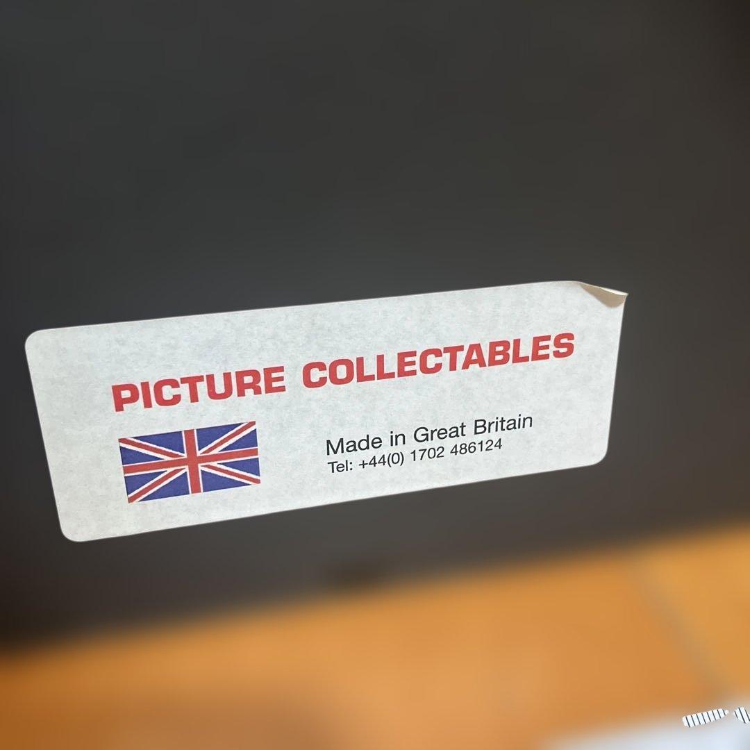 花のアレンジメント 約90cm x 80cm 美術品