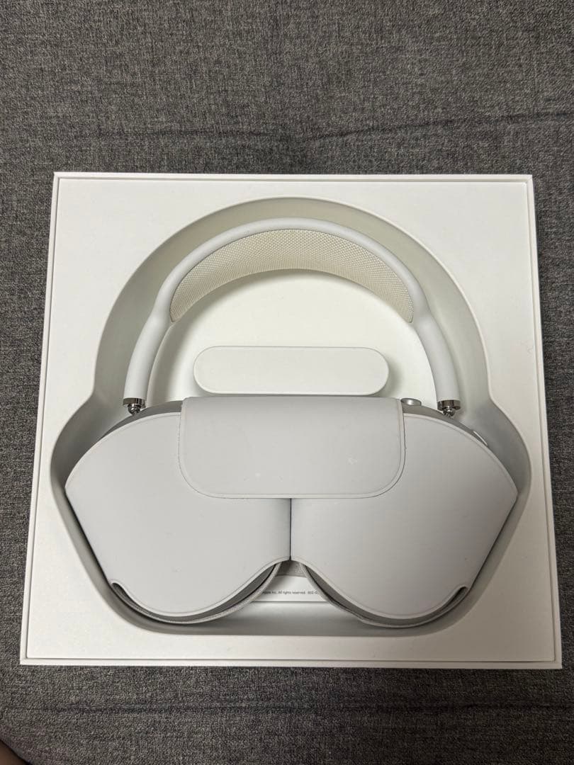 ヘッドホン AirPods Max Silver
