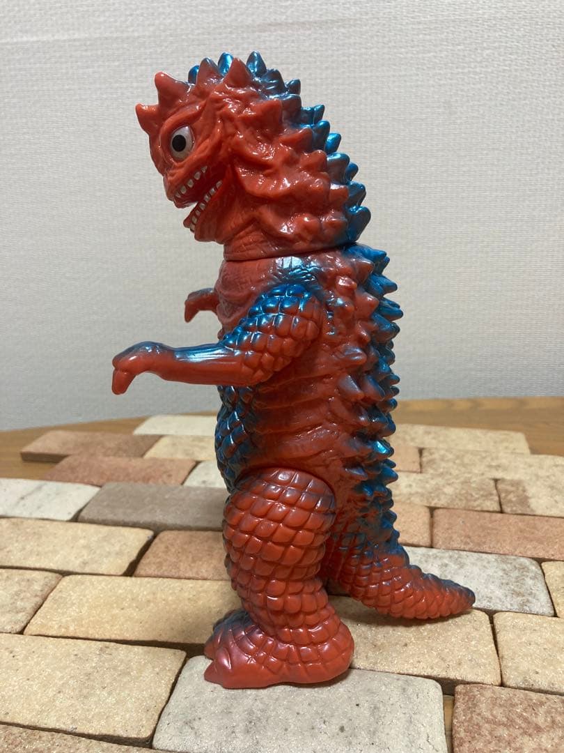 ブルマァク復刻ベムラー④ ブルー×レッド