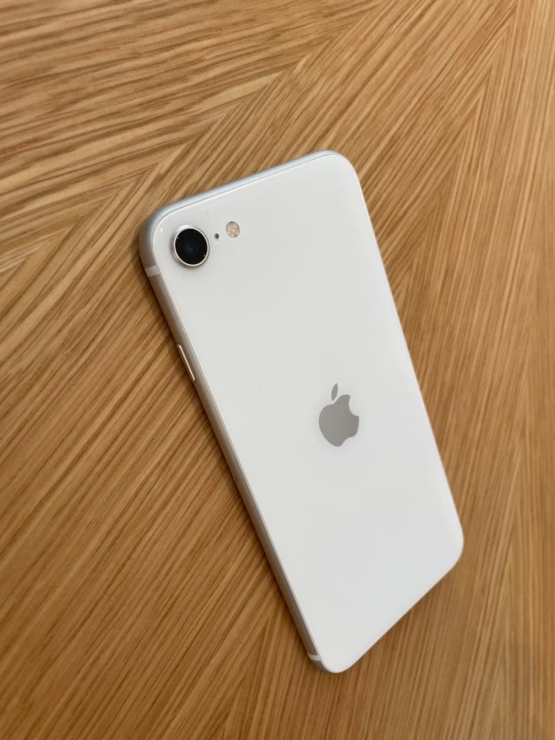 Apple iPhone SE第2世代 64GB SIMフリー ホワイト 85%