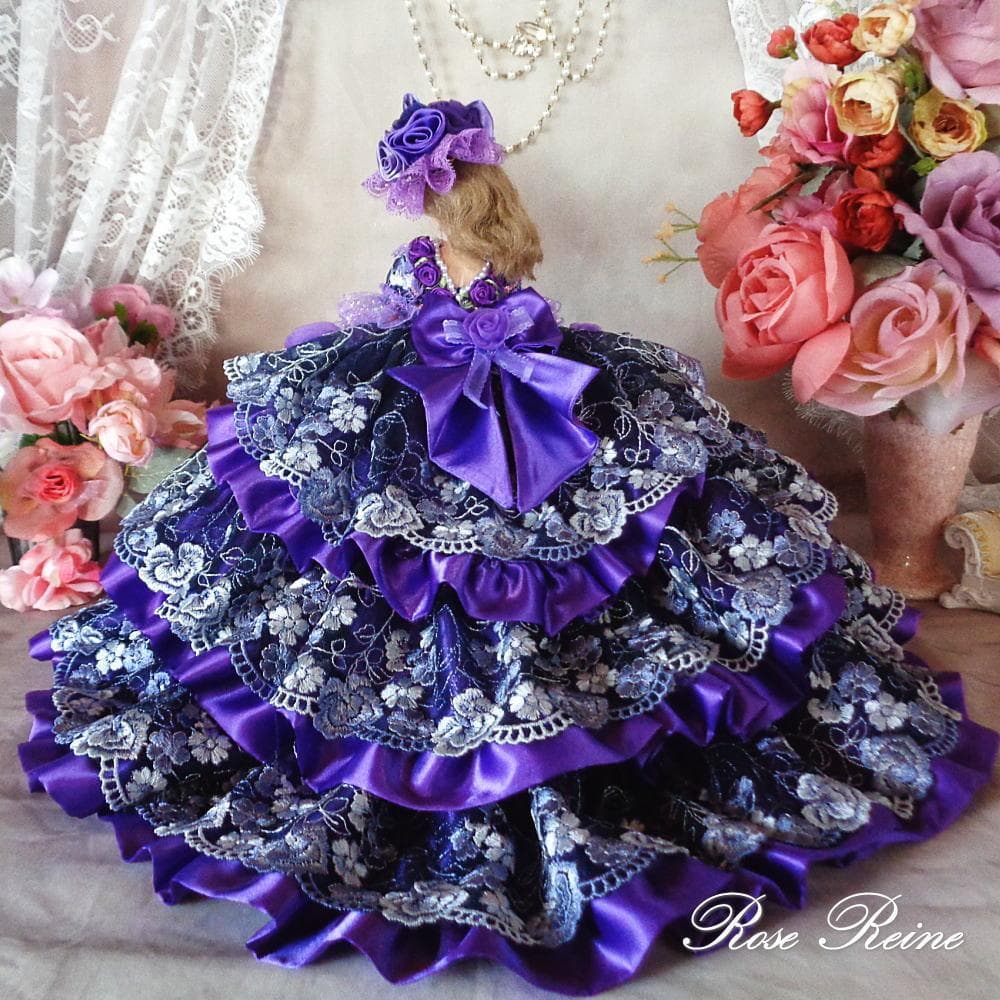 ソニアローレン王妃 ゴージャスバイオレットフリルドールドレス