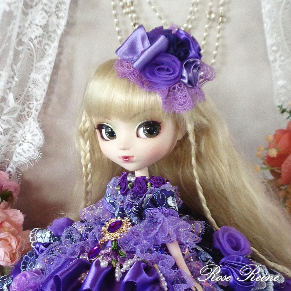 ソニアローレン王妃 ゴージャスバイオレットフリルドールドレス