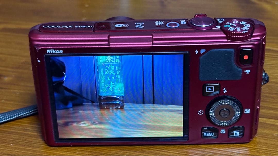 Nikon COOLPIX S9500 赤
