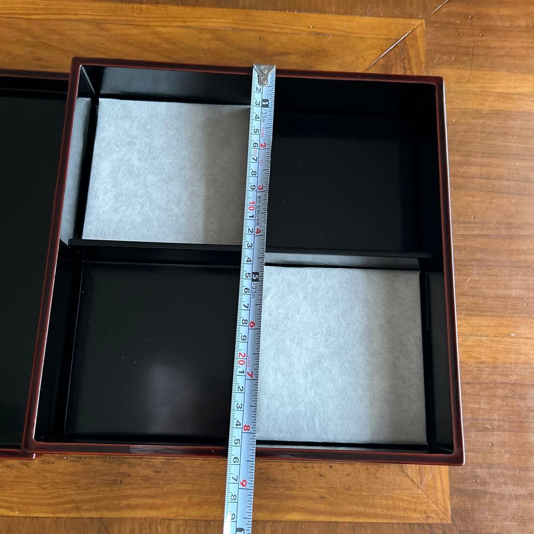 輪島塗り漆器　黒の仕切り付き松花堂弁当　木製　三箱　美品　お値下げしました
