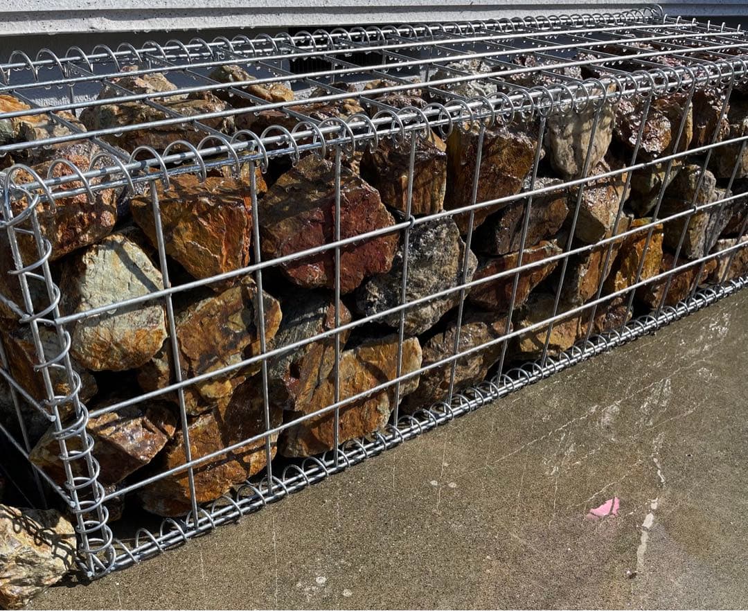 岐阜石　1000㎏　チャート石　割栗石　庭石　ロックガーデン　ガビオン