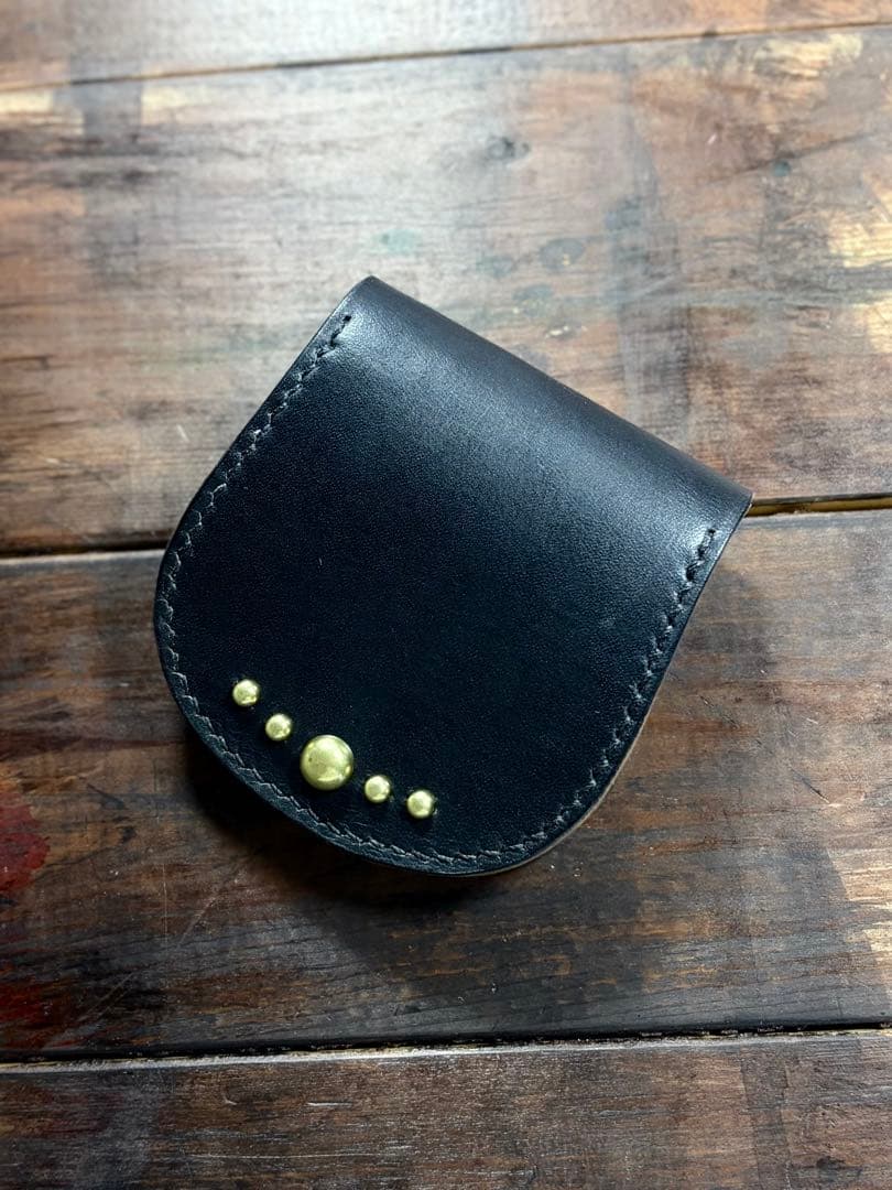 馬蹄型ケース スタッズカスタム 国産ヌメ革 茶芯 手染め
