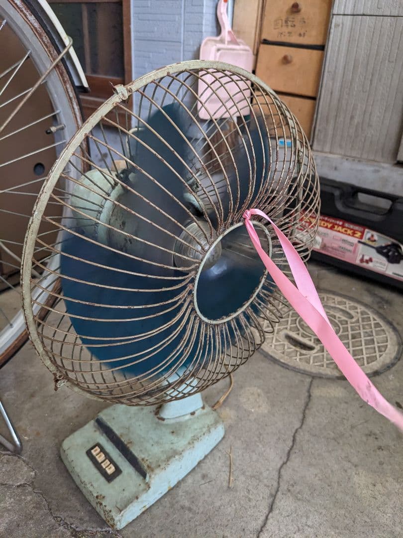 SHARP　かなりレアな扇風機　可動確認済み　(⁠。⁠•̀⁠ᴗ⁠-⁠)⁠✧