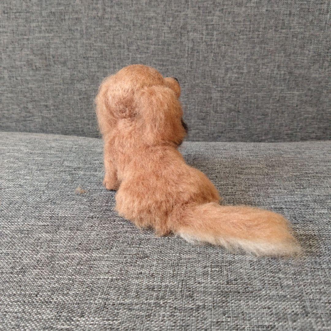 羊毛フェルト ＋毛糸　ミニチュアダックス　レッドハンドメイド　犬