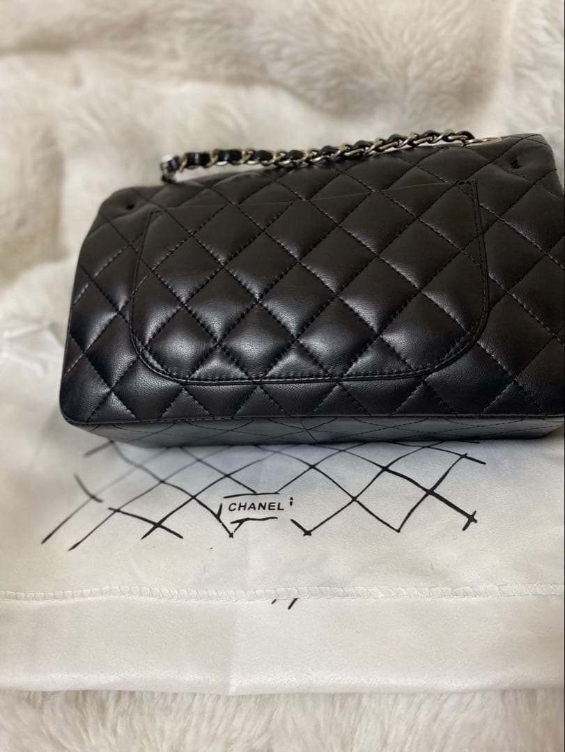 CHANEL ノベルティ ラムスキン 金具シルバーバッグ