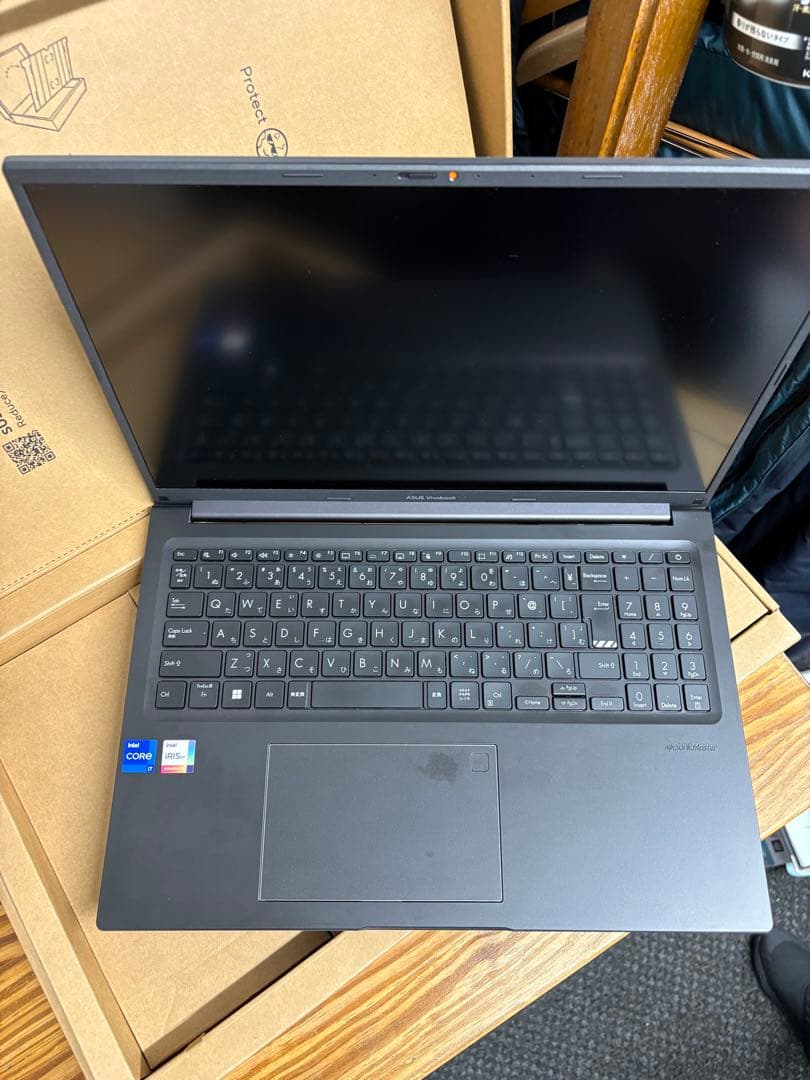 ASUS Vivobook 16インチ ノートPC ブラック 13th Gen