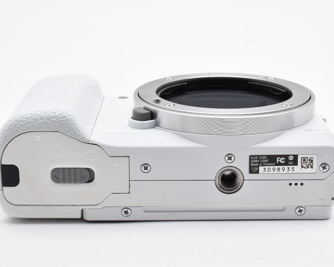 SONY α5100 ダブルレンズキット シャッター数1957 #L3