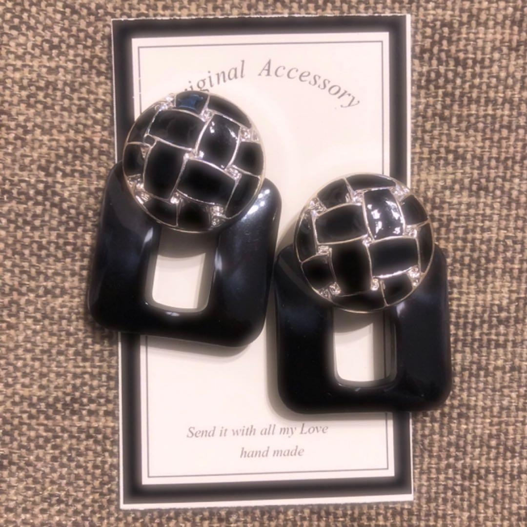 再販*ハンドメイド*シルバーブラック 大ぶり ピアス クリップ