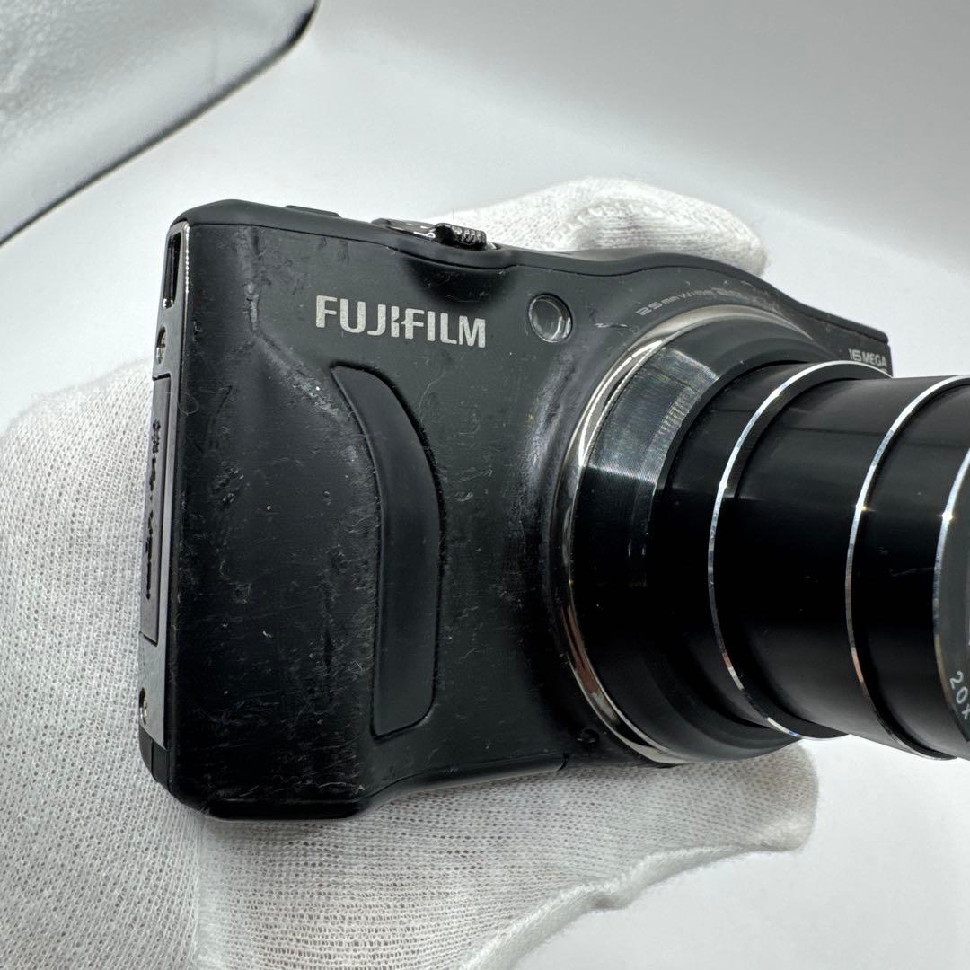 稼働品 FUJIFILM　デジカメ　Finepix F800EXR