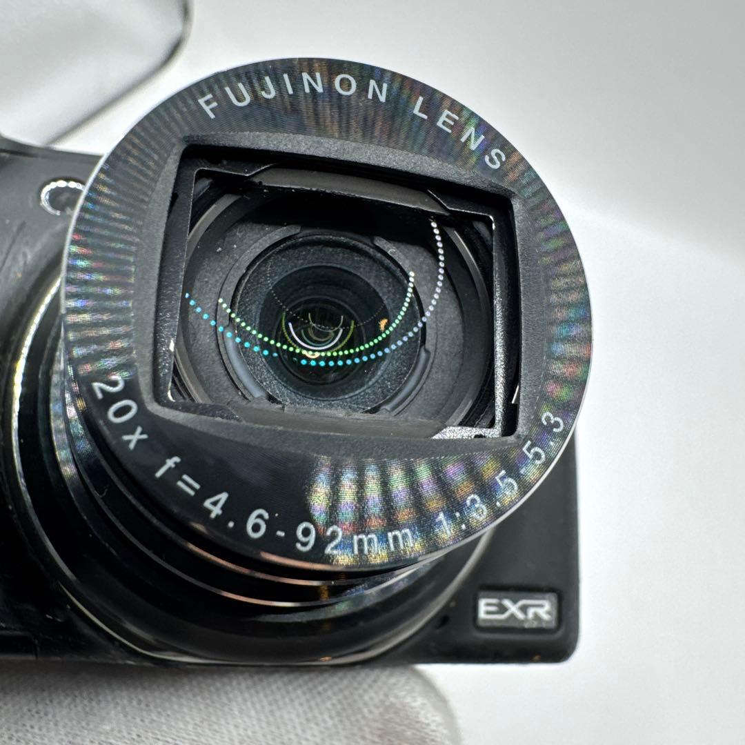 稼働品 FUJIFILM　デジカメ　Finepix F800EXR