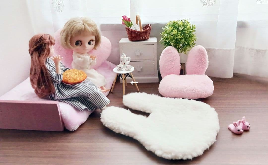 うさぎさんのおおきなクッション