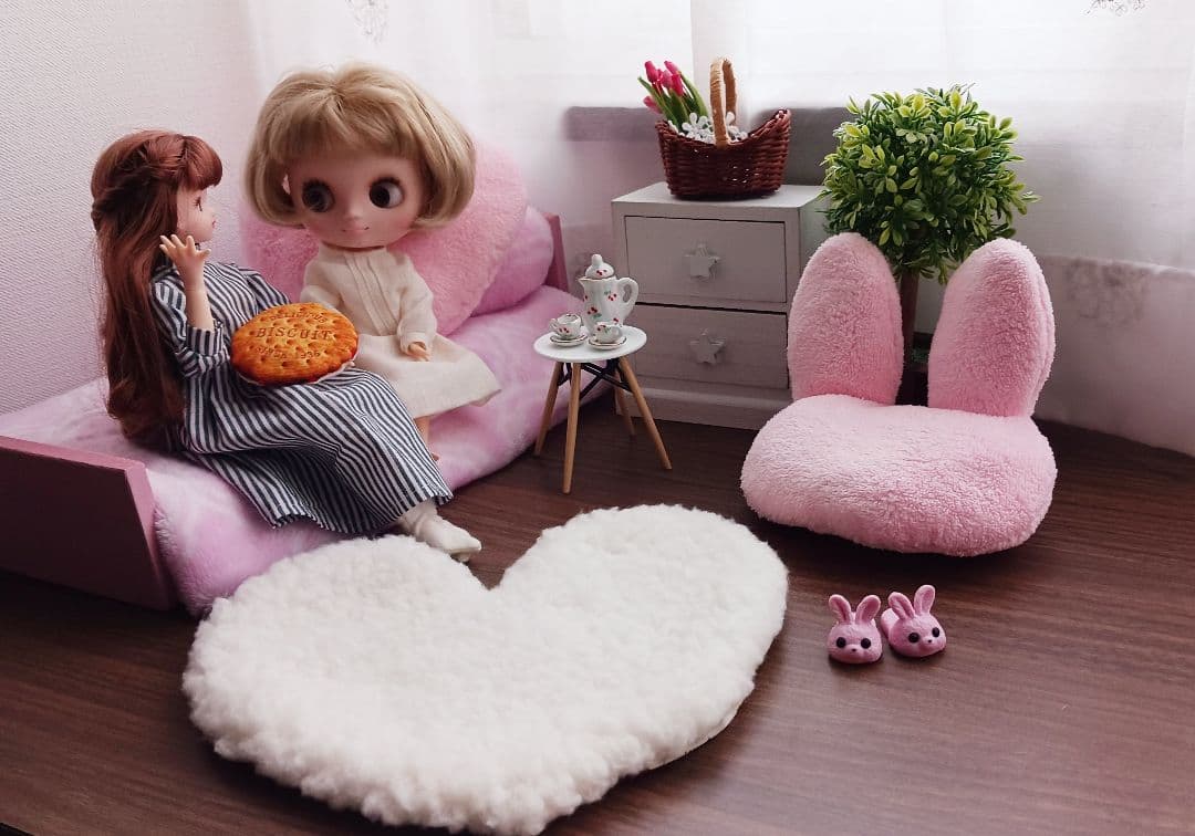 うさぎさんのおおきなクッション