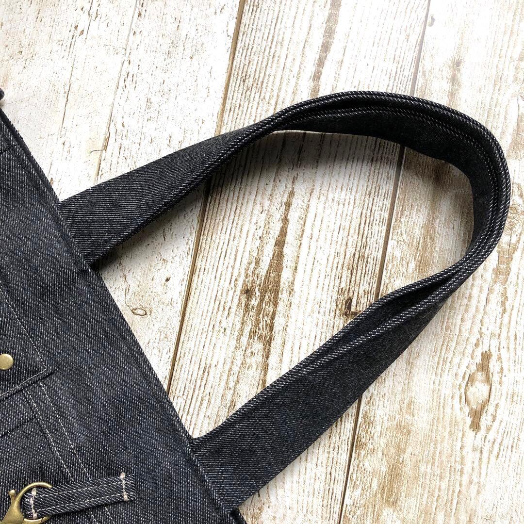 トートバッグ　ハンドメイド　デニムリメイク　ブラック　アンティークゴールドW